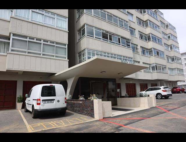 1 BEDROOM PROPERTY TO RENT IN SEA POINT
